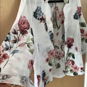 NWT Bella Amore- Italy, Floral print Linen Blazer!